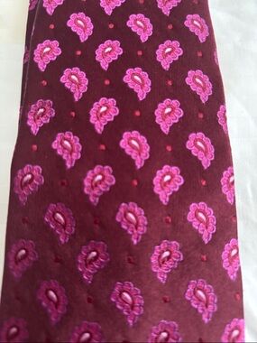 Isaia Burgundy Tie with Pink Paisley Motif